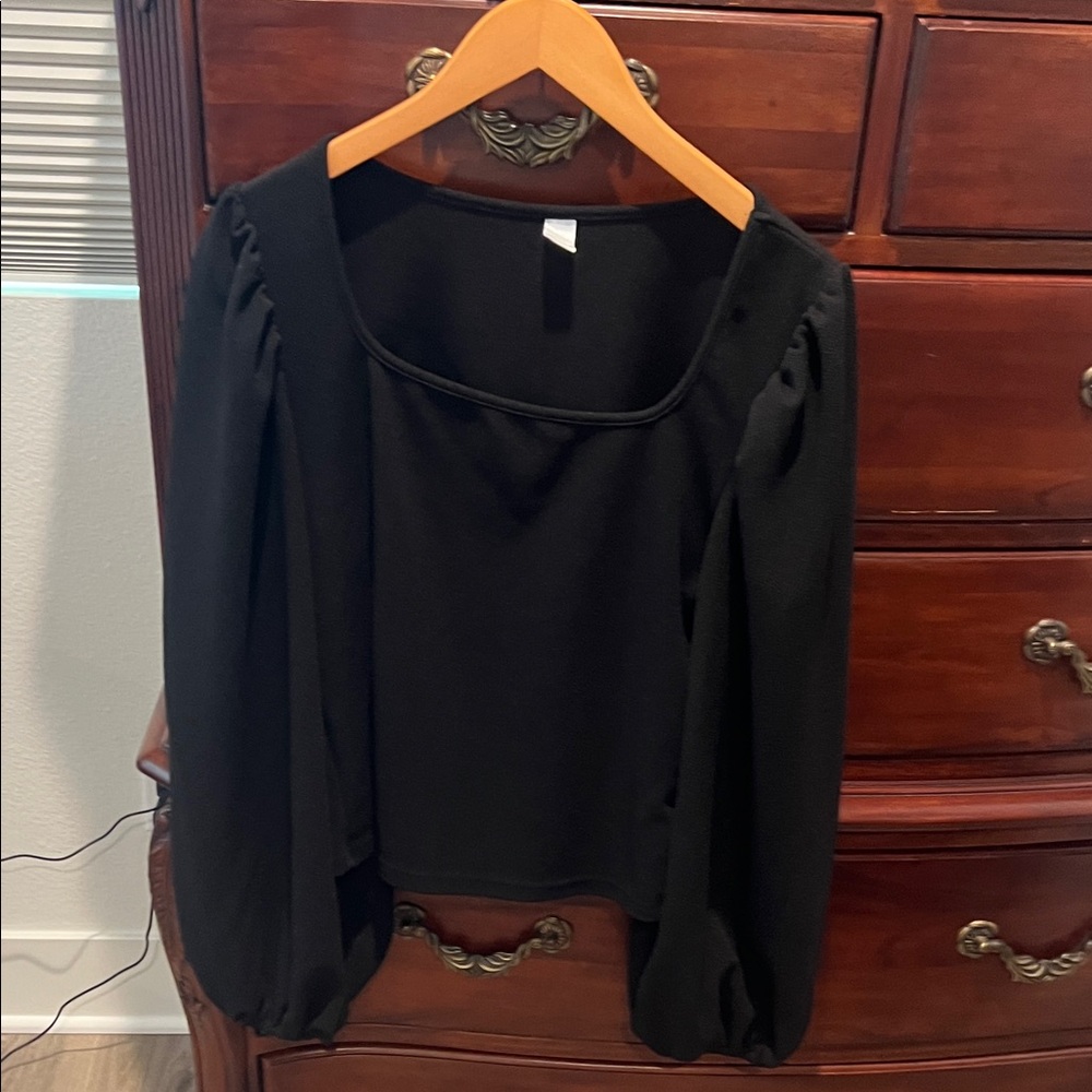 SHEIN Black Puff Sleeve Blouse